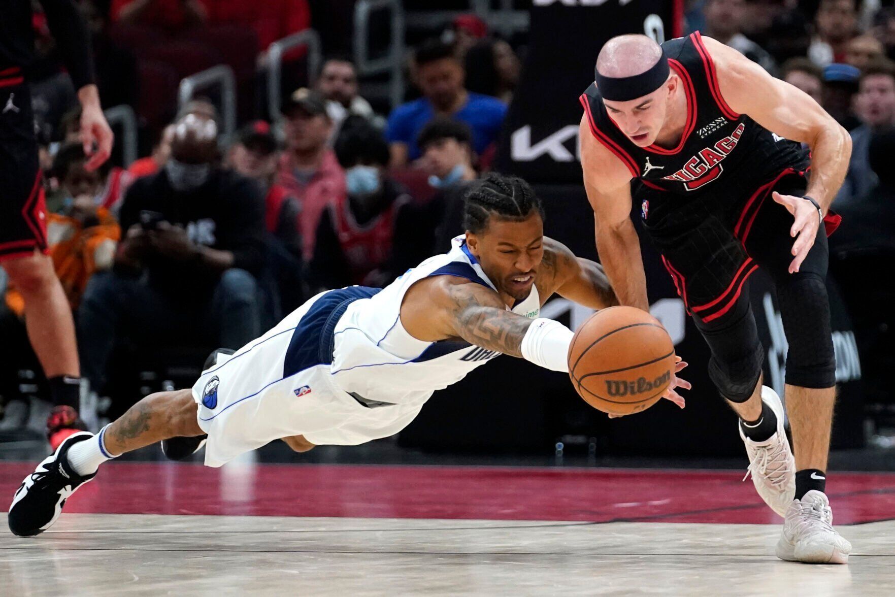 APTOPIX Mavericks Bulls Basketball